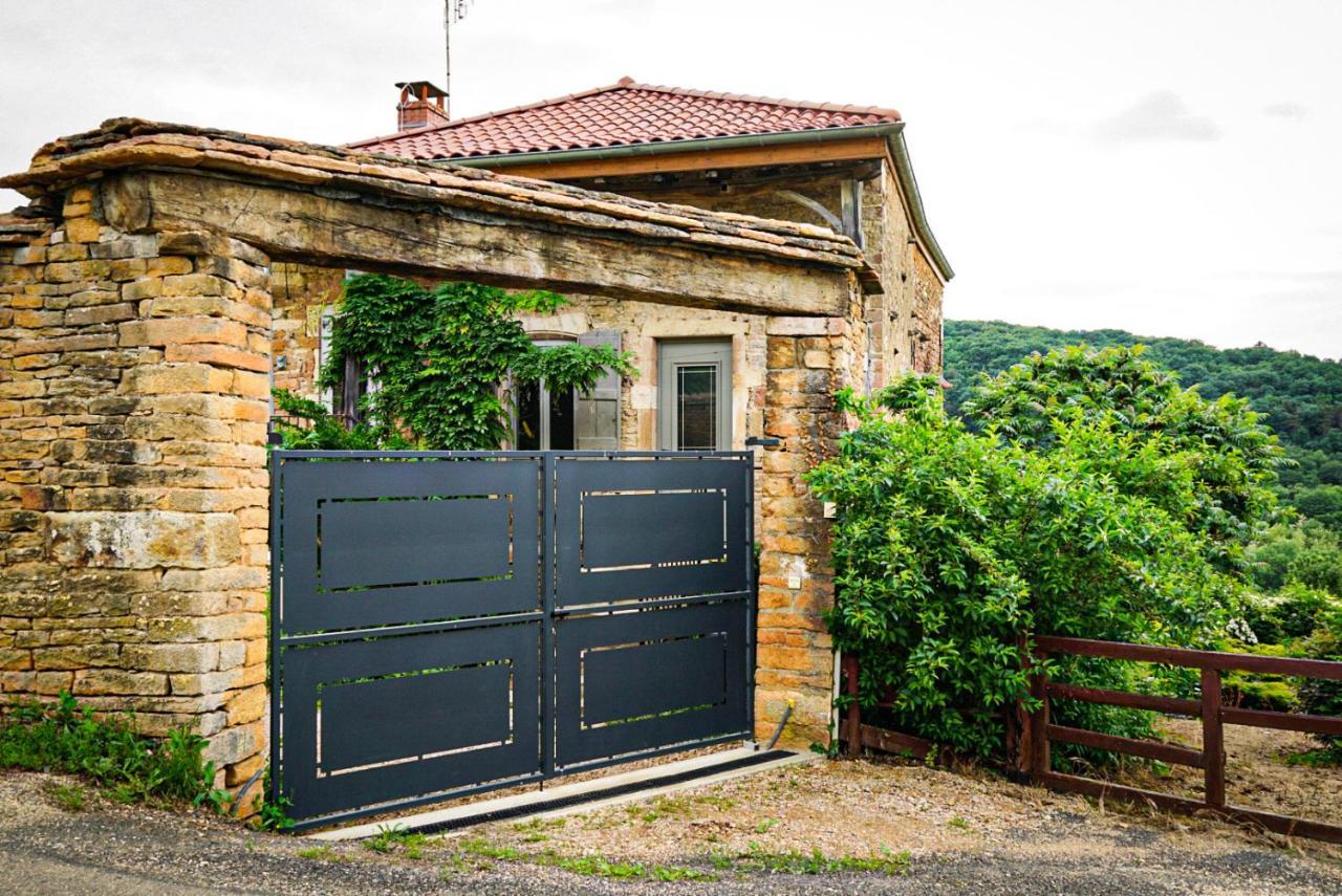 Le Clos Des Pierres Rouges Burgy Buitenkant foto